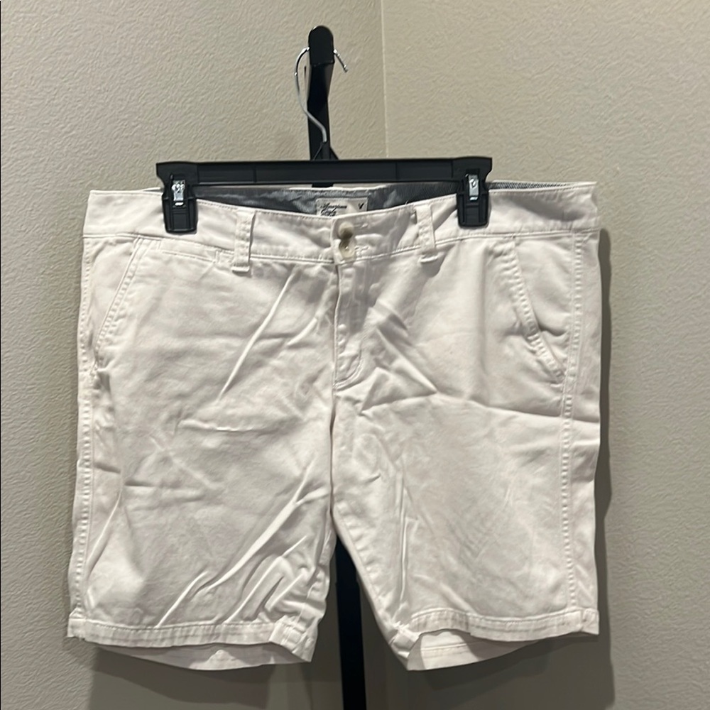 American Eagle Outfitters White Flat Front Shorts